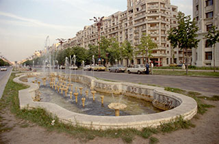 Bulevardul Unirii, high-end public housing
