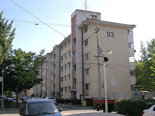 Karak Si-young Apartment